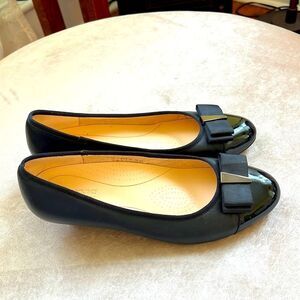 Dr Kong Total Contact Sz 40 Black Patent Bow Kitten Granny Heel